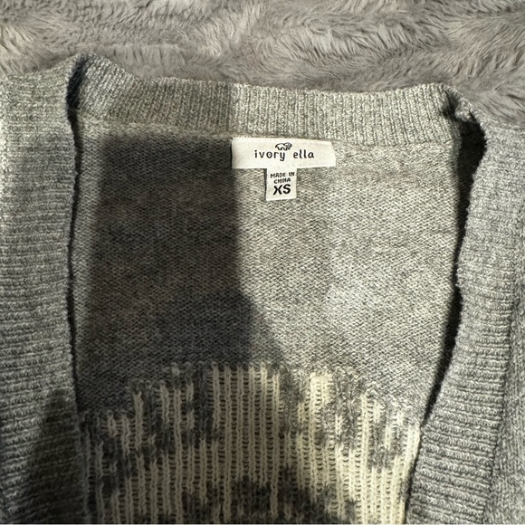 Ivory Ella Gray Cardigan Button Up Sweater - Picture 4 of 4